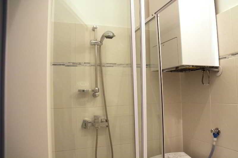 Apartment Troststrasse Wina Bagian luar foto