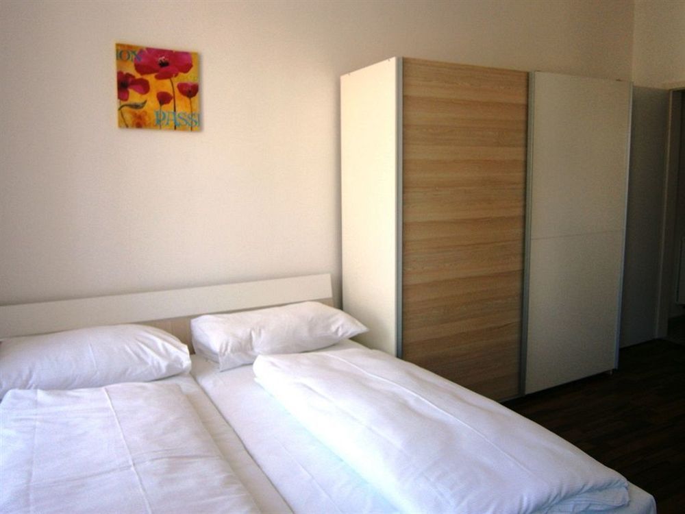 Apartment Troststrasse Wina Bagian luar foto