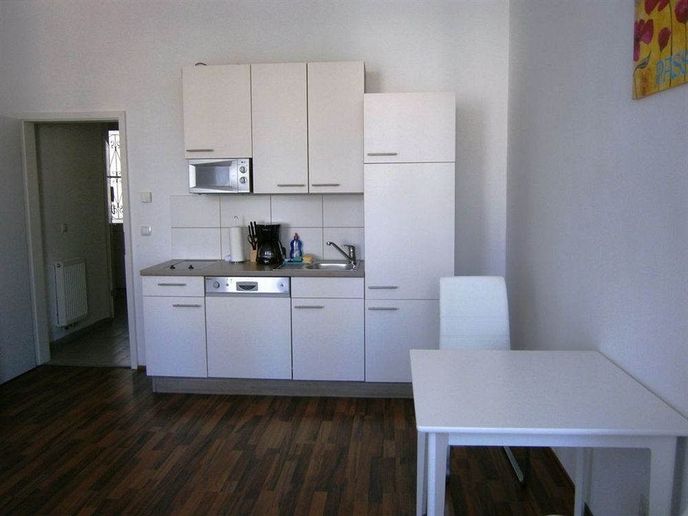 Apartment Troststrasse Wina Bagian luar foto