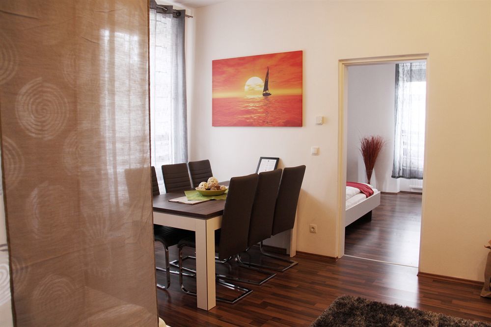 Apartment Troststrasse Wina Bagian luar foto